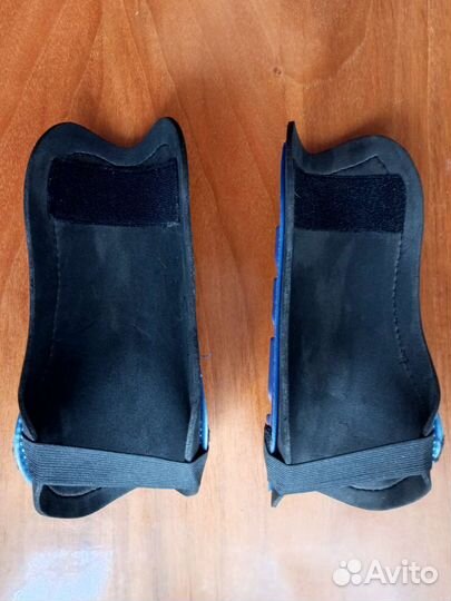 Щитки для футбола