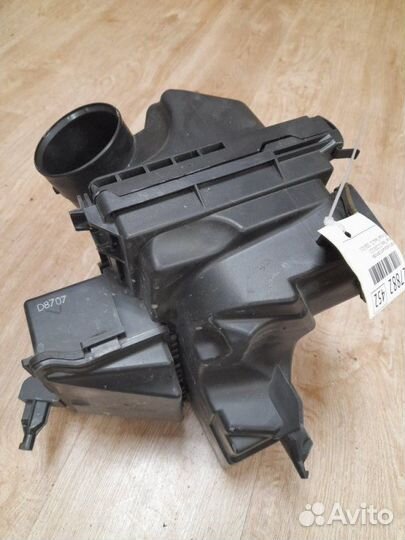 Корпус воздушного фильтра Nissan Teana J32