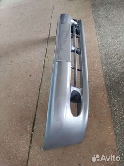 Бампер передний Шевроле Ланос,новый,серебристый