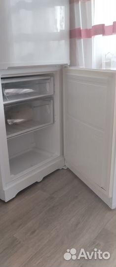 Холодильник ariston бу