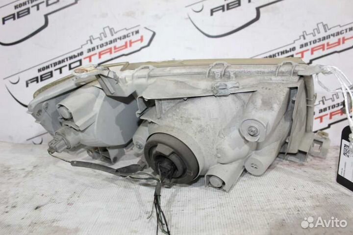 Фара toyota probox NCP50V NCP51V NCP52V NCP55V NCP