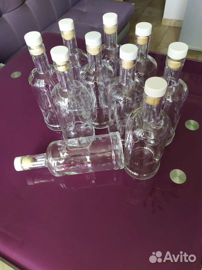 Бутылка стеклянная и банки 3 литровые