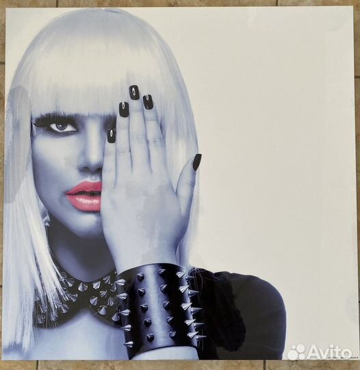 Интерьерная картина. Фото. Дерзкая девушка