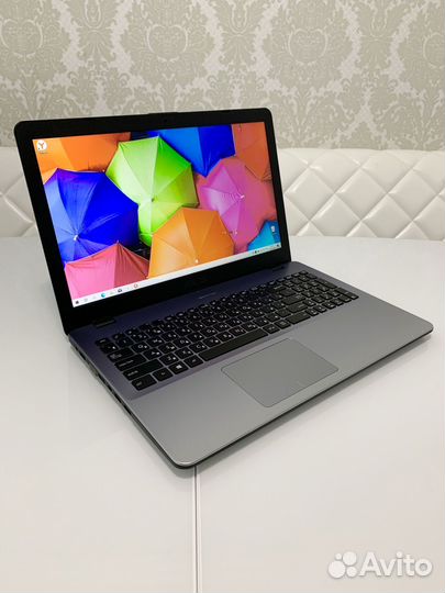 Asus 32GB+i5+2000TB+SSD+Nvidia GeForce 940MX 2GB