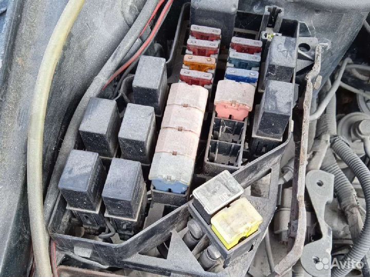 Блок предохранителей Mitsubishi RVR Z N11W