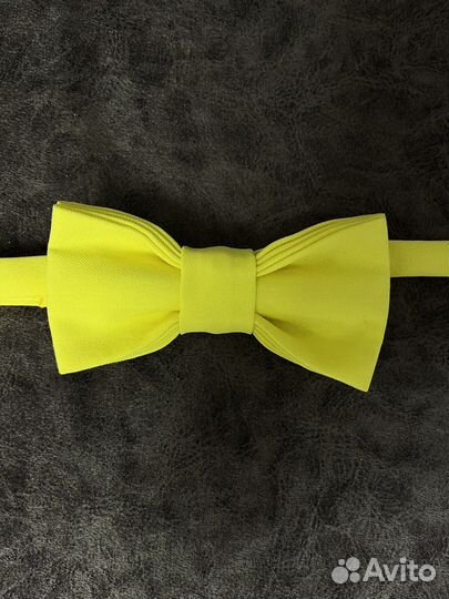 Бабочка с подтяжками