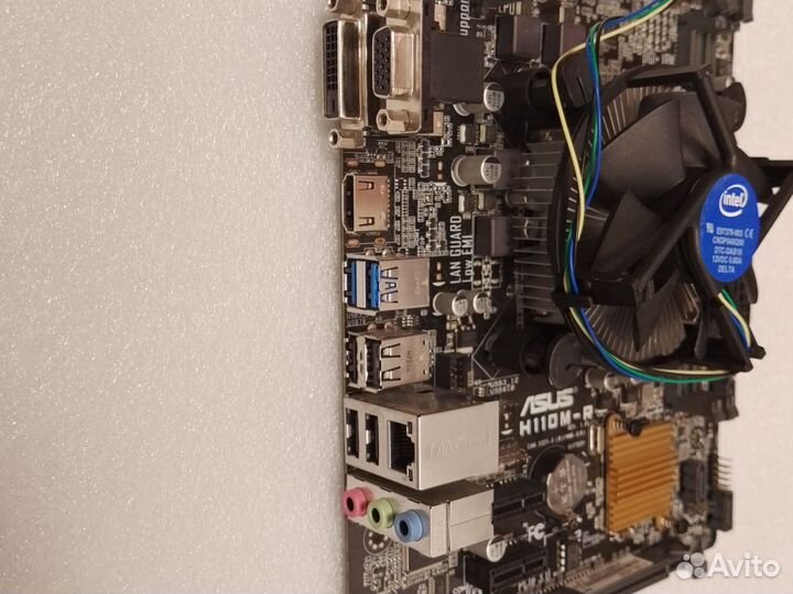Материнская плата с процессором