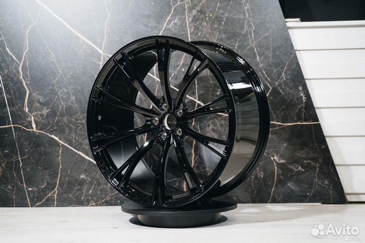 Кованные диски R22 Rolls-Royce Cullinan