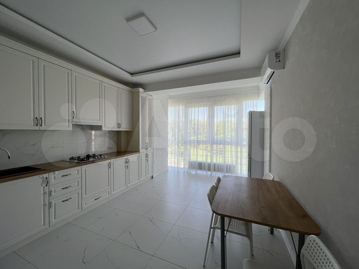2-к. квартира, 77 м², 3/12 эт.