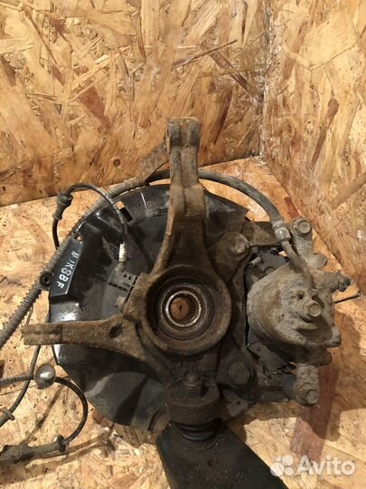 Кулак поворотный левый Hyundai Solaris 2015