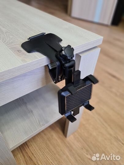 Держатель для смартфона в машину