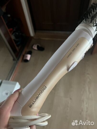 Фен щетка вращающаяся rowenta