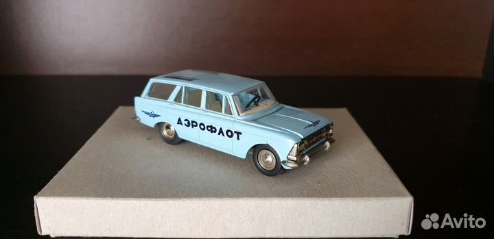 Модель автомобиля Москвич-427 Аэрофлот А4