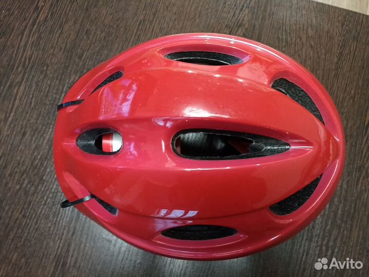 Шлем для катания на велосипеде и роликовых коньках