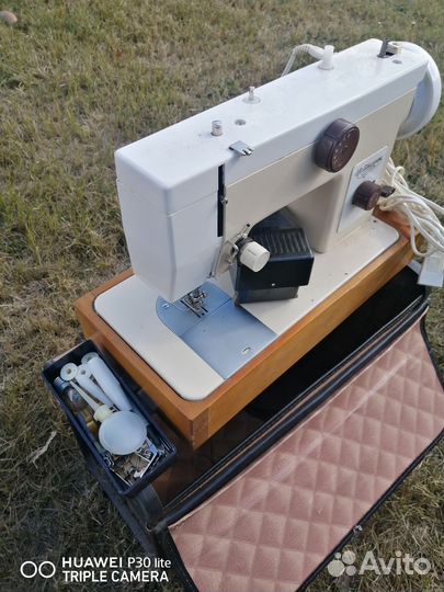 Швейная машина Чайка 134