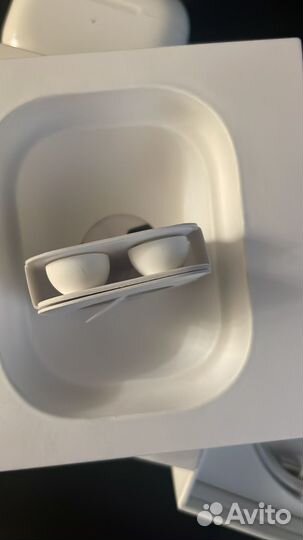 Продаю Наушники Airpods Pro 2