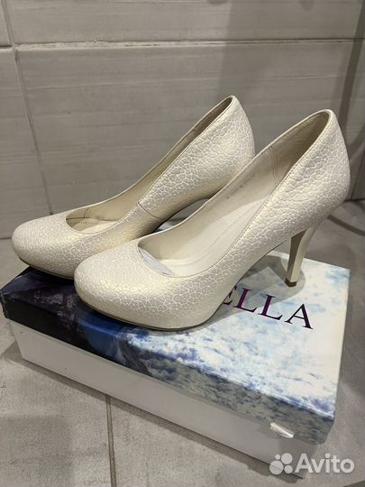 Продаю свадебные туфли