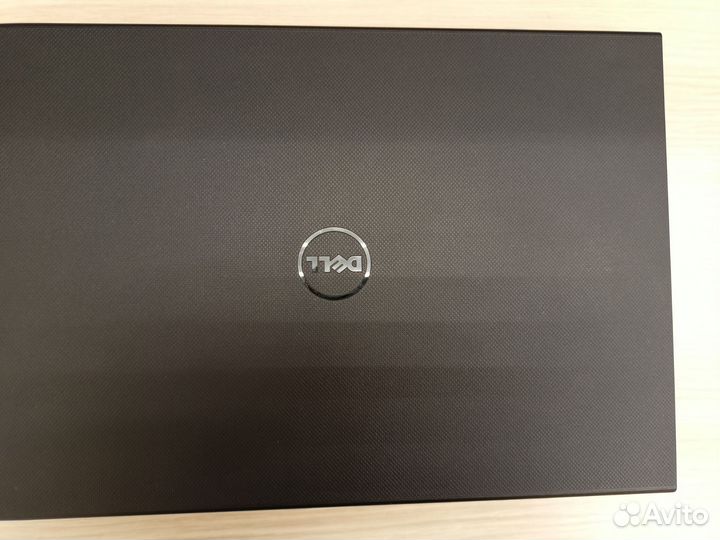 Ноутбук Dell inspiron 15 intel(R) Core(TM) i3-4005