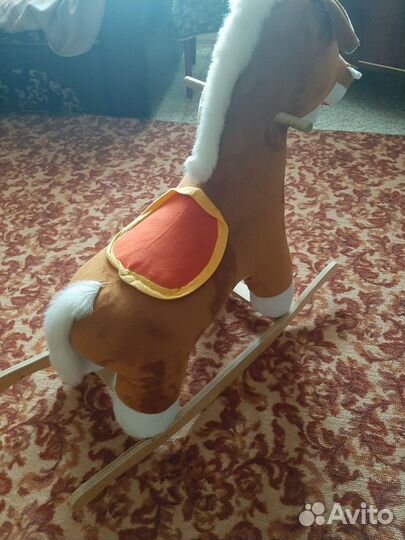 Детская качалка лошадь