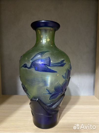 Ваза 20 см антикварная, дефект