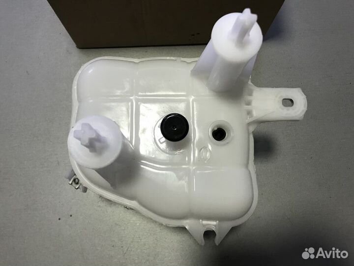 Расширительный бачок Пежо Боксер 3 (новый) SAT