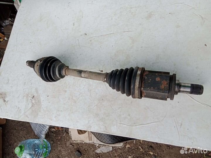 Привод передний левый BMW X5 E70 E71