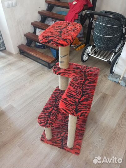 Когтеточка с полками