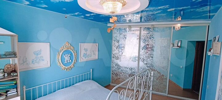 2-к. квартира, 53 м², 10/16 эт.