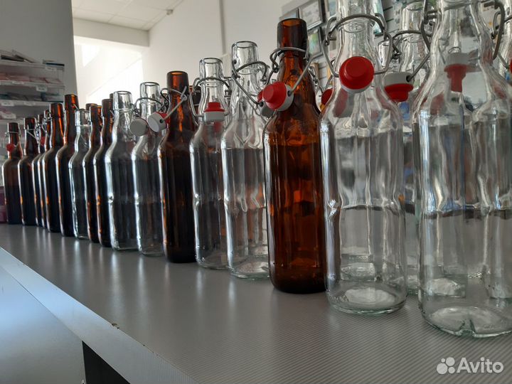 Стеклобанка, бутылка с бугельной пробкой