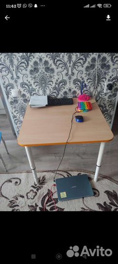 Стол детский регулируемые ножки по высоте