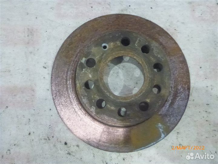 Диск тормозной задний Volkswagen Golf 5K1 cgga