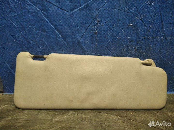 Козырек солнцезащитный передний левый Renault