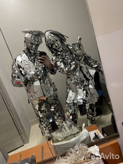 Танцоры на праздник