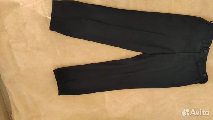 Школьный костюм и брюки р. 128,рубашка,галстук