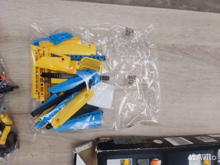 Lego technic новый 42074 Яхта