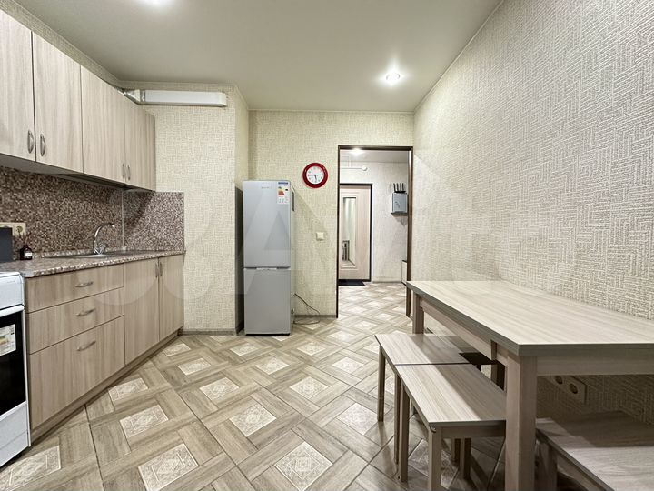 1-к. квартира, 35 м², 8/27 эт.