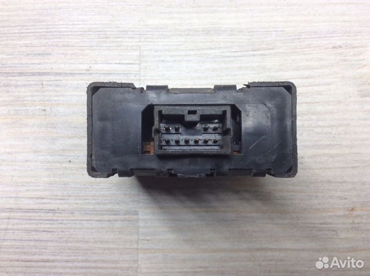 Блок электронный Mitsubishi Pajero/Montero Sport