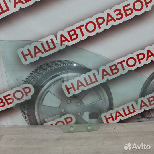 Стекло двери переднее правое Kia Rio 3 хэтчбек
