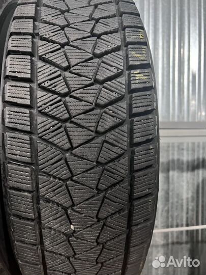 Bridgestone Blizzak DM-V2 225/65 R17 102Q