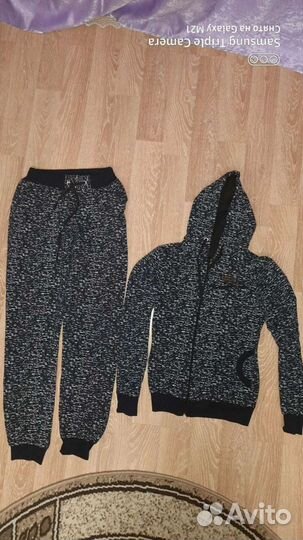 Спортивный костюм