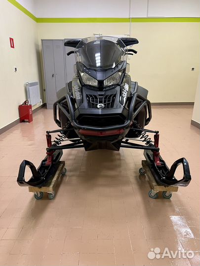 BRP SKI-DOO Expedition Xtreme 850 E-Tec 2023 год