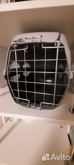 Переноска для кошек и маленьких собак