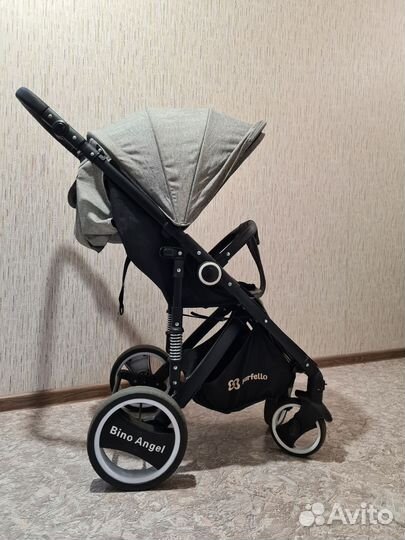 Коляска прогулочная всесезонная