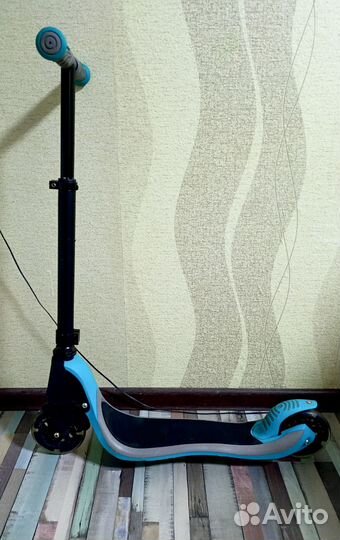 Двухколесный самокат Kreiss