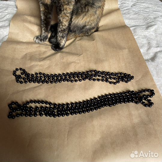 Черные бусы