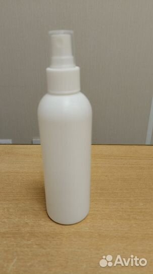 Флакон с распылителем