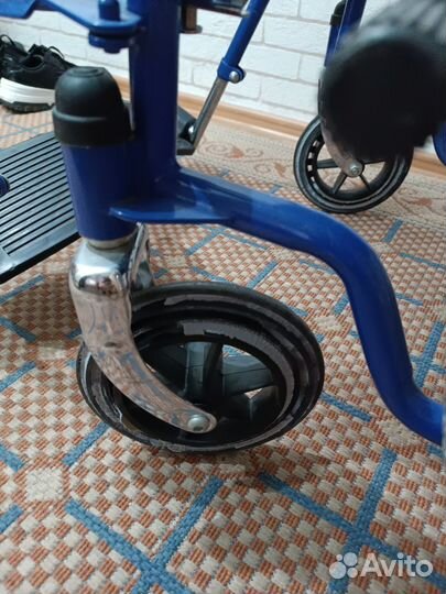 Коляска инвалидная