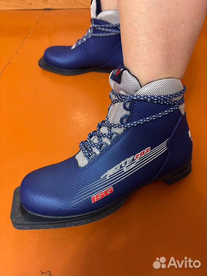 Лыжные ботинки 38 р