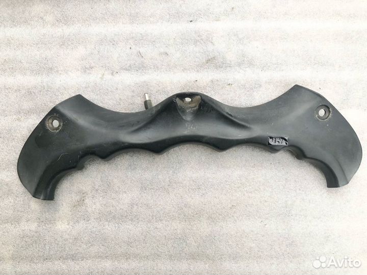 Suzuki GSX1300R 08 + нижний пластик приборки