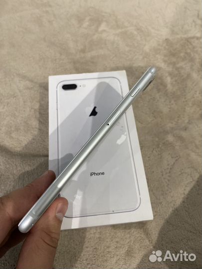 iPhone 8 Plus, 64 ГБ